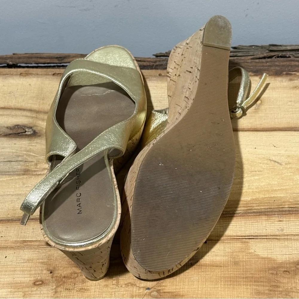Marc Fisher Espadrille Wedge Platform Sandals‎ Gold Metallic Size 8.5 A21